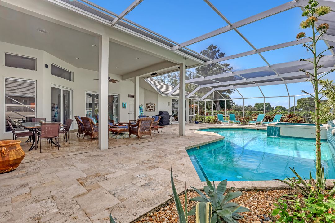 For Sale: $899,999 (3 beds, 3 baths, 2890 Square Feet)