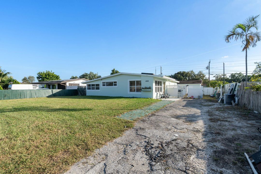 En Venta: $460,000 (4 camas, 2 baños, 1436 Pies cuadrados)