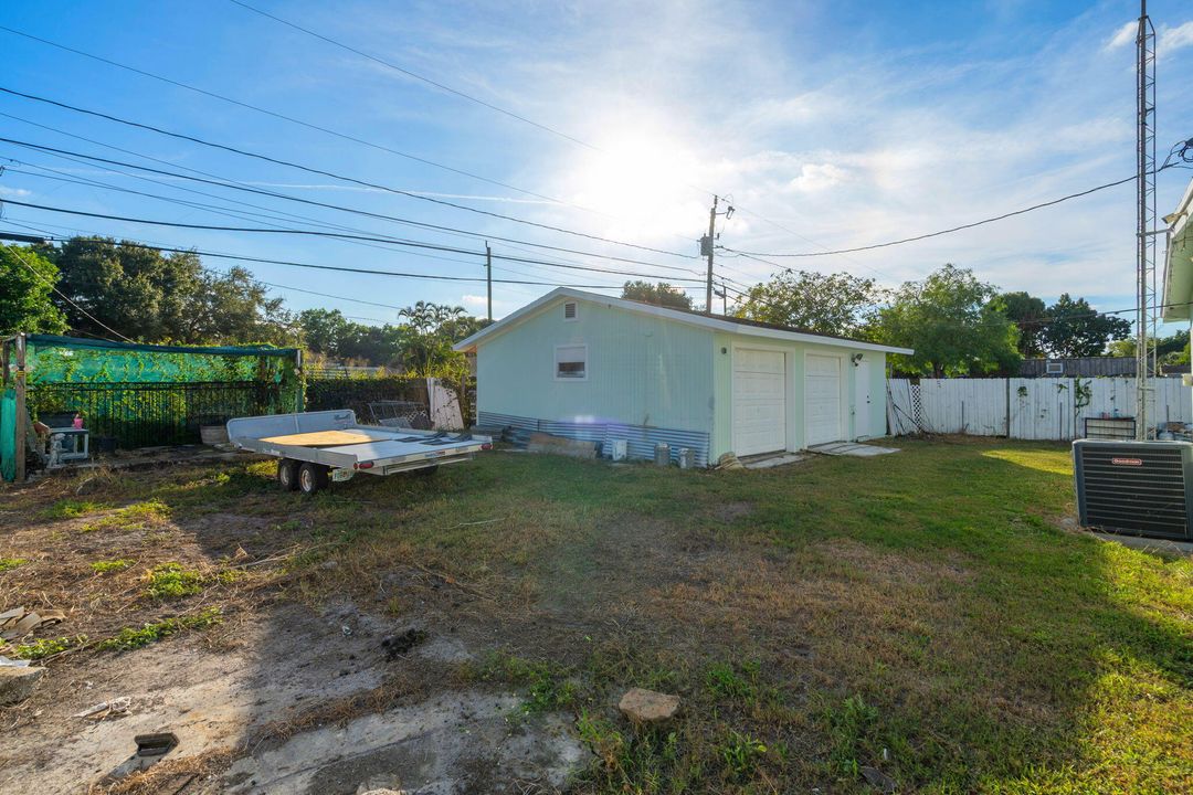 En Venta: $460,000 (4 camas, 2 baños, 1436 Pies cuadrados)