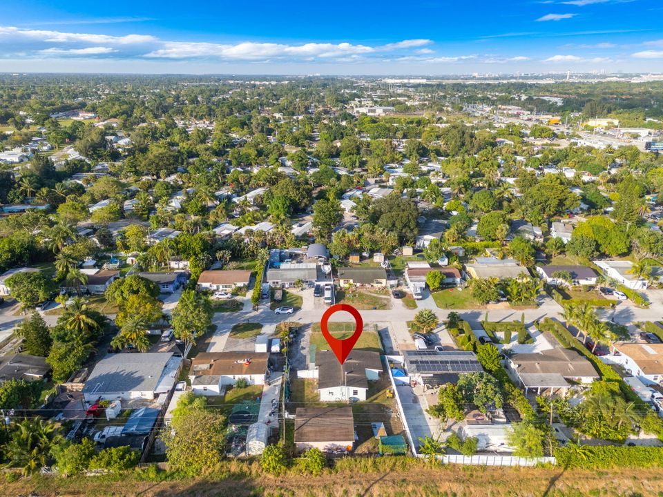 En Venta: $460,000 (4 camas, 2 baños, 1436 Pies cuadrados)