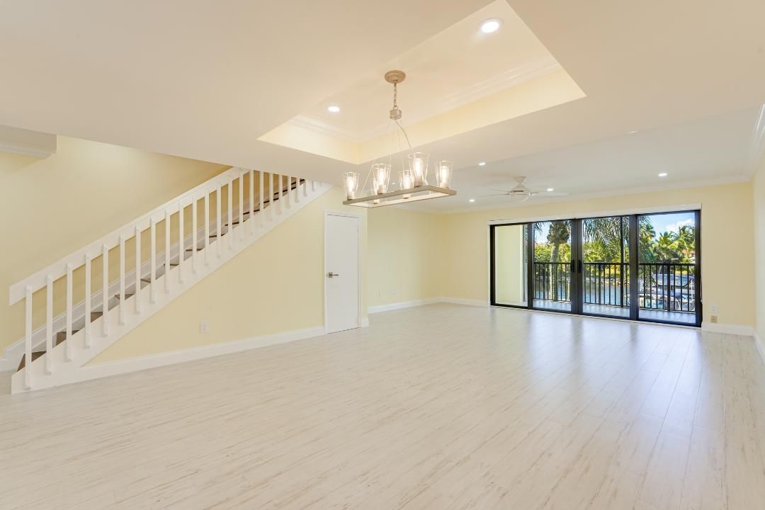 待售: $995,000 (2 贝兹, 2 浴室, 1512 平方英尺)