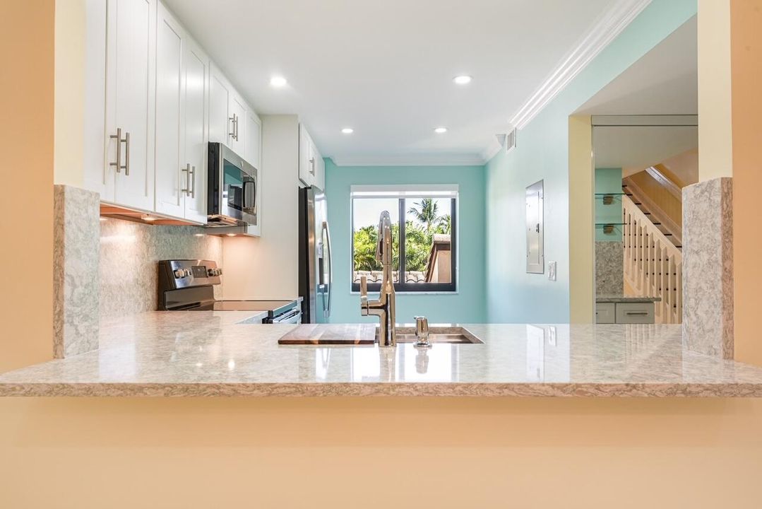 待售: $995,000 (2 贝兹, 2 浴室, 1512 平方英尺)