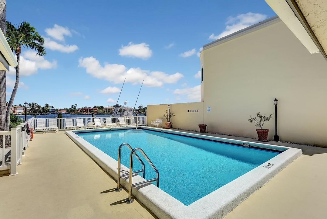 待售: $995,000 (2 贝兹, 2 浴室, 1512 平方英尺)