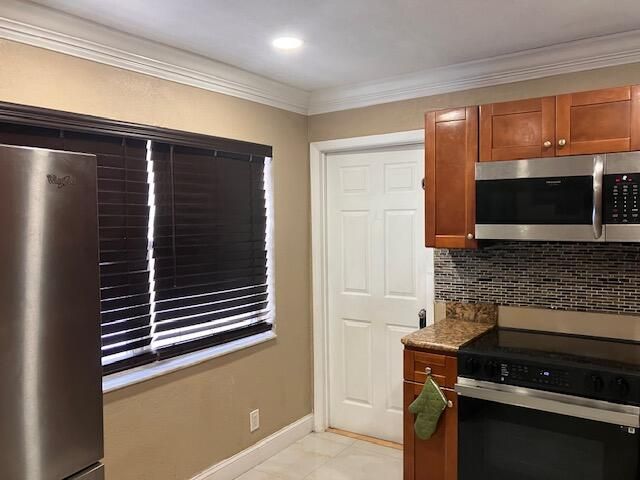 На продажу: $510,000 (4 спален, 2 ванн, 1736 Квадратных фут)