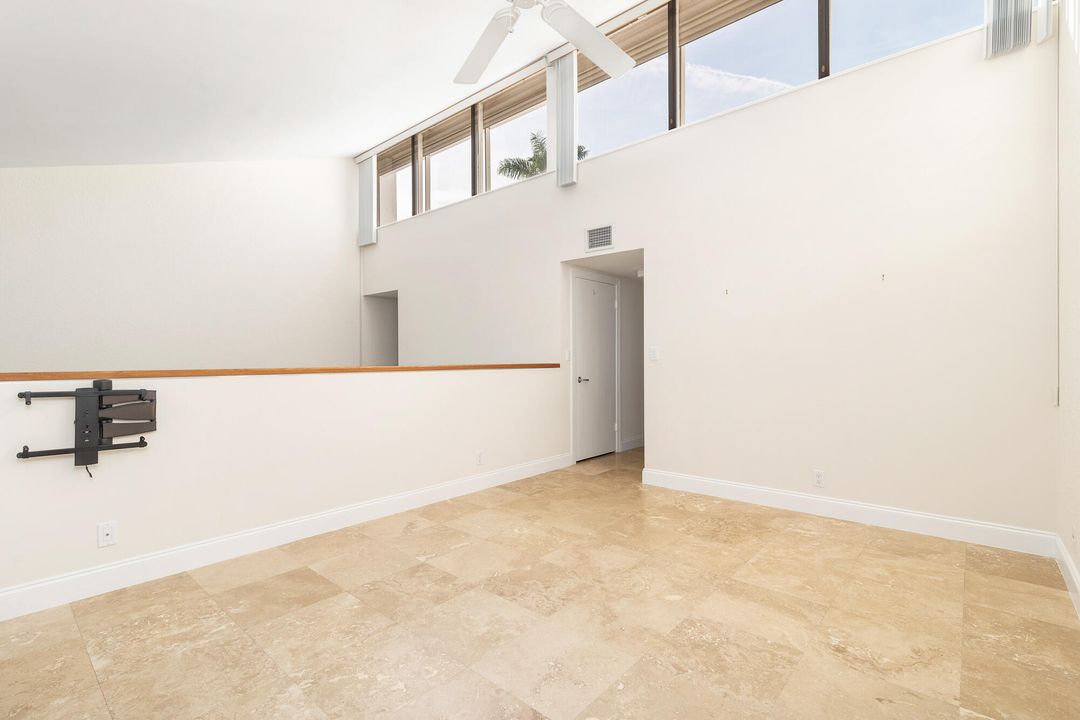 En Venta: $429,000 (3 camas, 3 baños, 1781 Pies cuadrados)