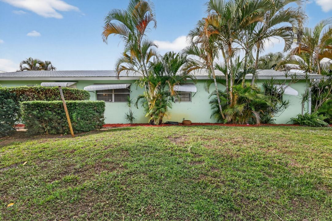 For Sale: $449,900 (3 beds, 2 baths, 1500 Square Feet)