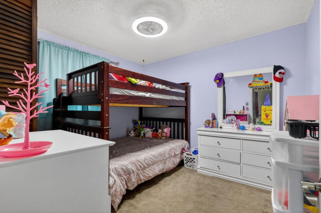 For Sale: $449,900 (3 beds, 2 baths, 1500 Square Feet)