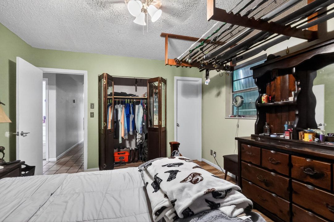 For Sale: $449,900 (3 beds, 2 baths, 1500 Square Feet)