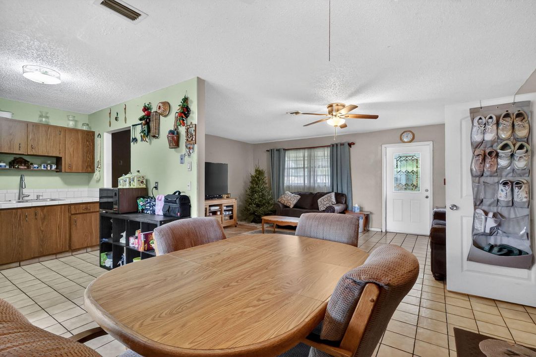 For Sale: $449,900 (3 beds, 2 baths, 1500 Square Feet)