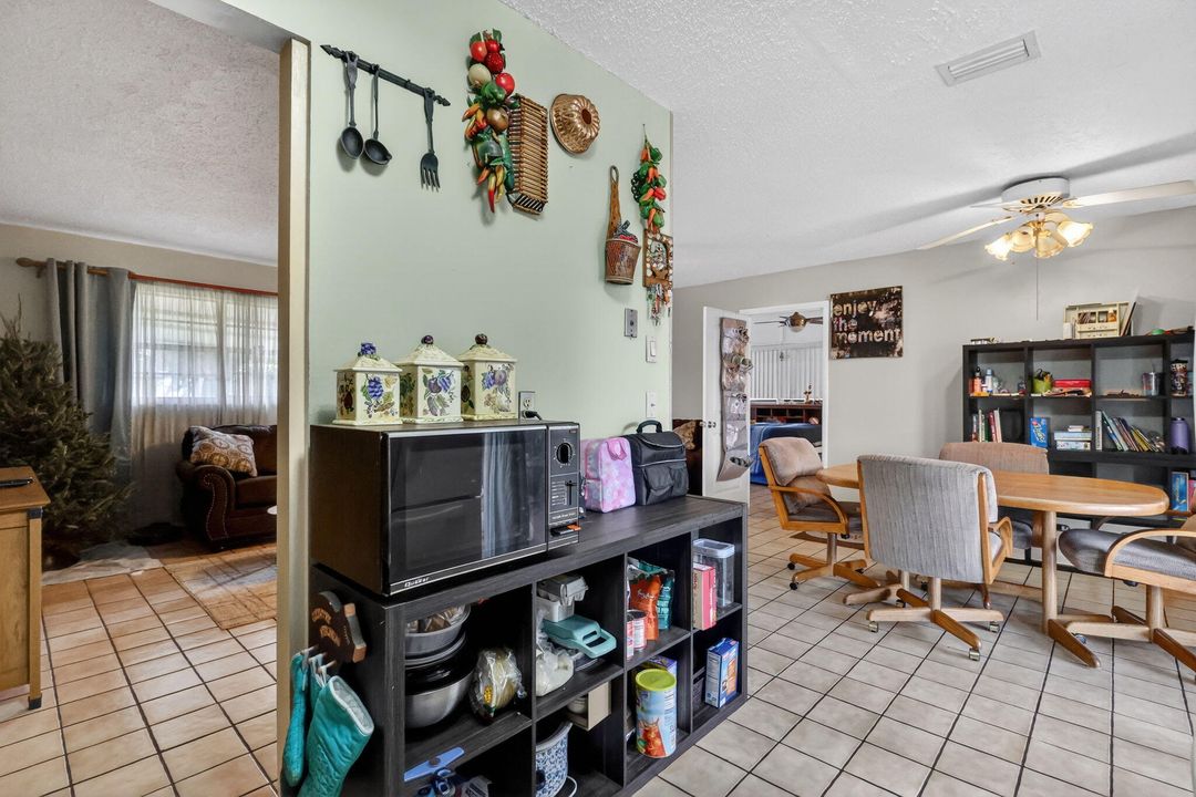 For Sale: $449,900 (3 beds, 2 baths, 1500 Square Feet)