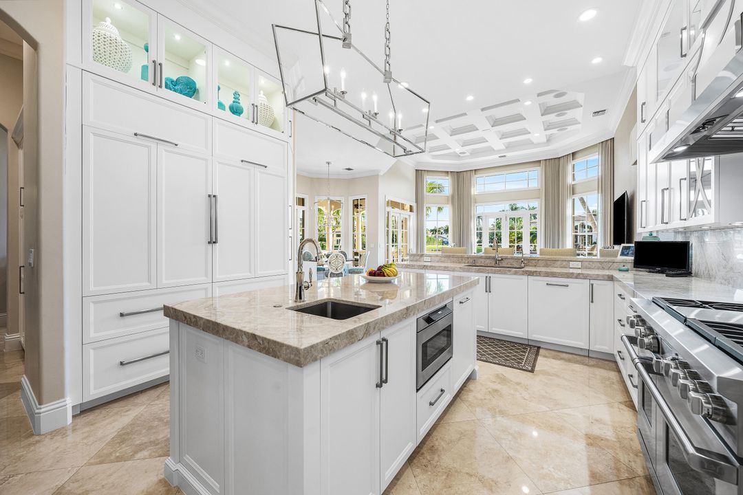 For Sale: $12,500,000 (6 beds, 6 baths, 6014 Square Feet)