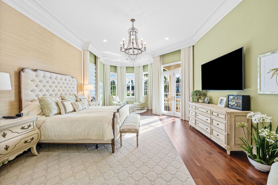 For Sale: $12,500,000 (6 beds, 6 baths, 6014 Square Feet)