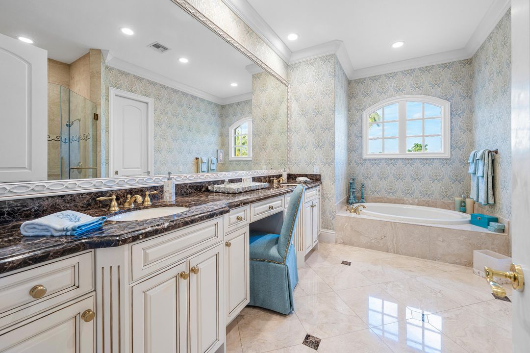 For Sale: $12,500,000 (6 beds, 6 baths, 6014 Square Feet)