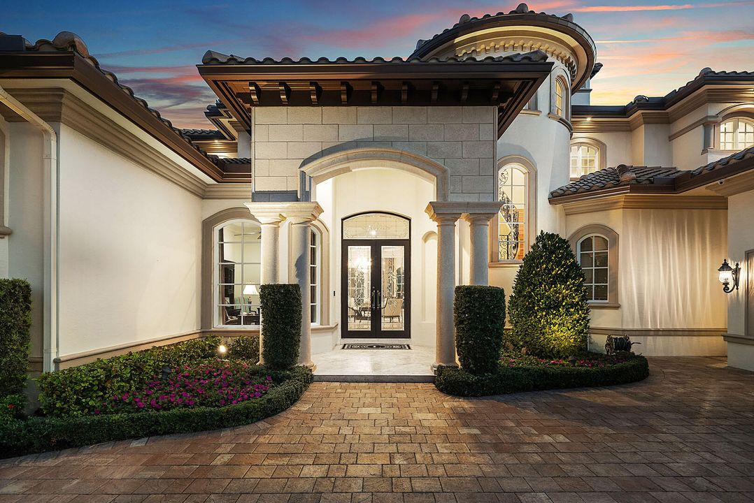 For Sale: $12,500,000 (6 beds, 6 baths, 6014 Square Feet)