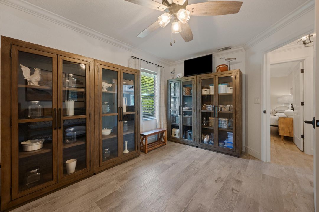 待售: $875,000 (4 贝兹, 3 浴室, 2215 平方英尺)