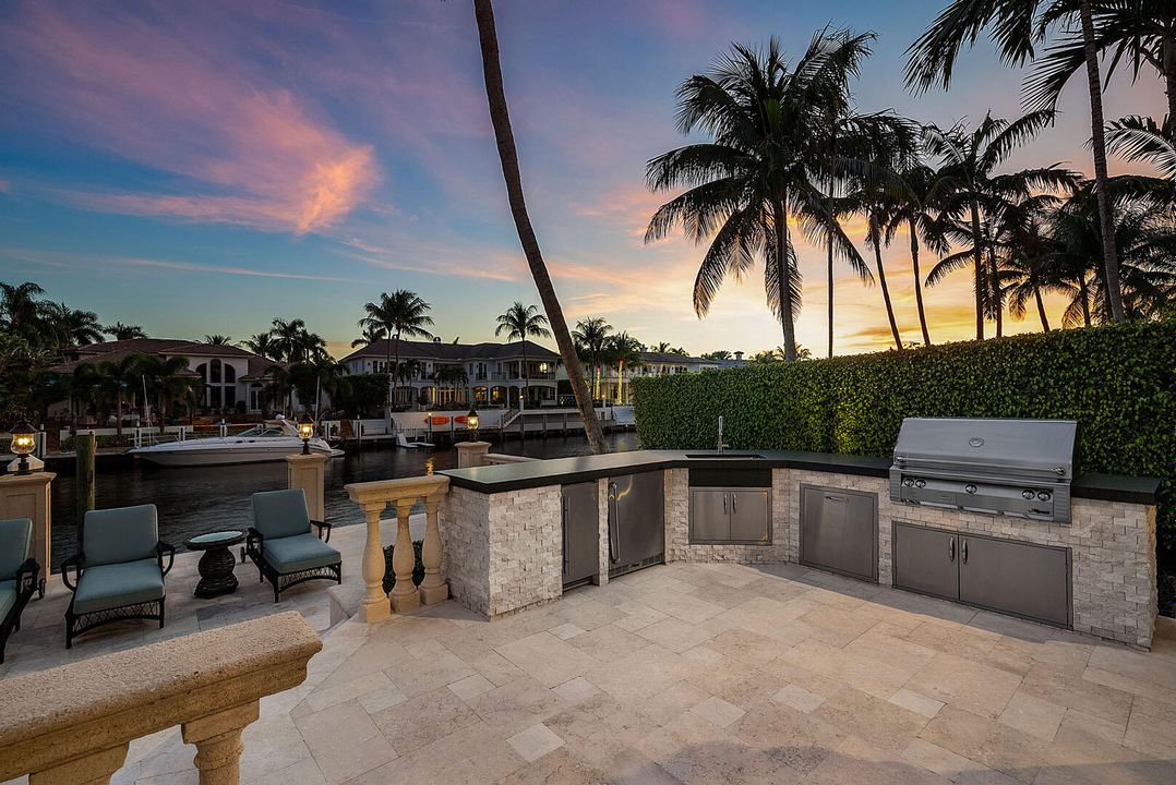 For Sale: $12,500,000 (6 beds, 6 baths, 6014 Square Feet)