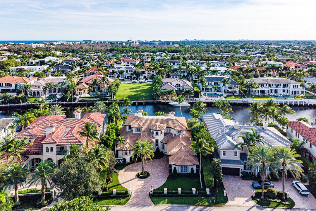 For Sale: $12,500,000 (6 beds, 6 baths, 6014 Square Feet)