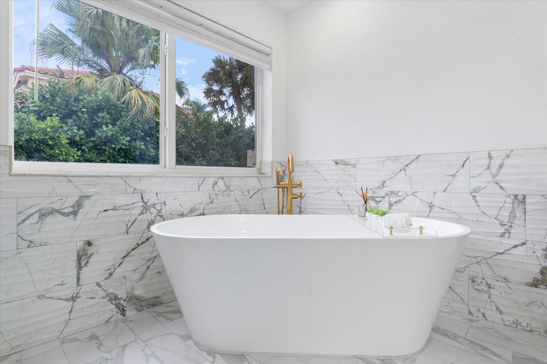 На продажу: $1,199,000 (5 спален, 2 ванн, 2902 Квадратных фут)