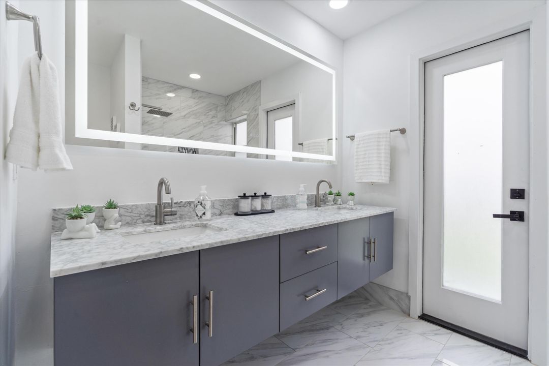 На продажу: $1,199,000 (5 спален, 2 ванн, 2902 Квадратных фут)