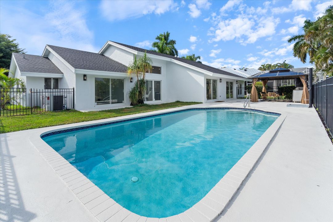 На продажу: $1,199,000 (5 спален, 2 ванн, 2902 Квадратных фут)