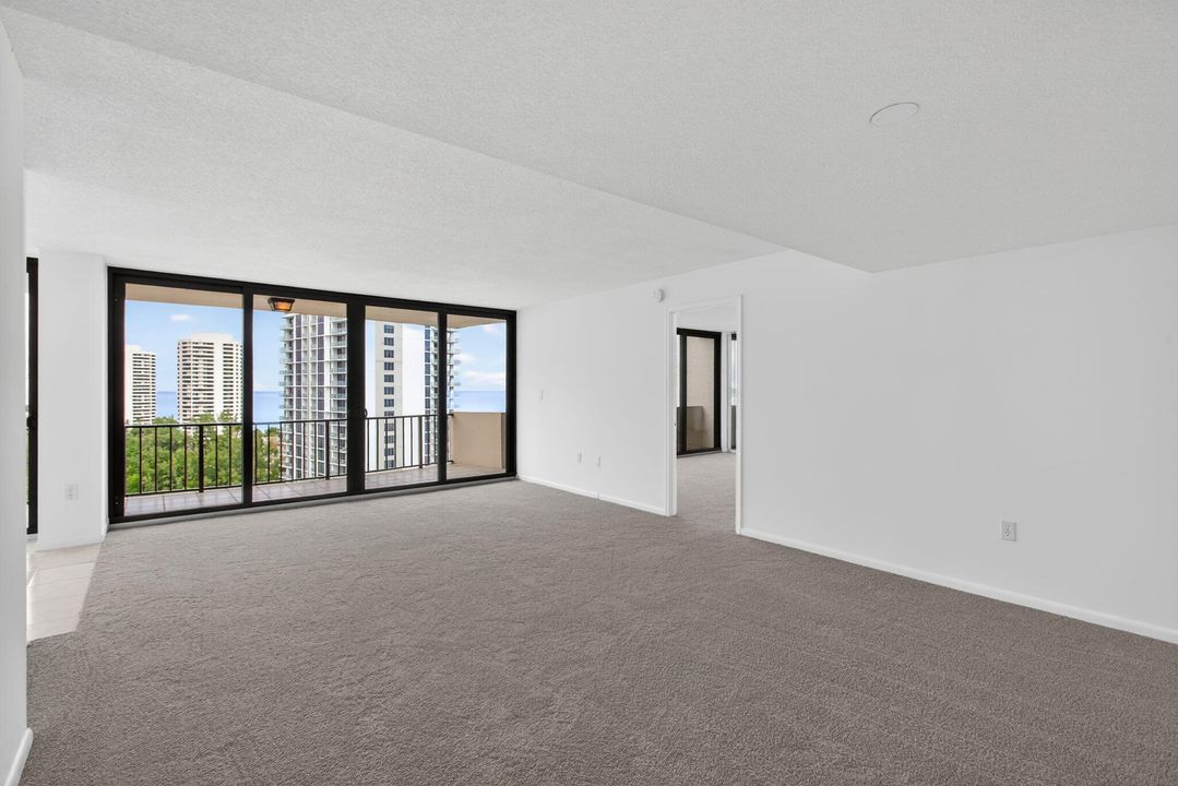 На продажу: $579,000 (2 спален, 2 ванн, 1210 Квадратных фут)