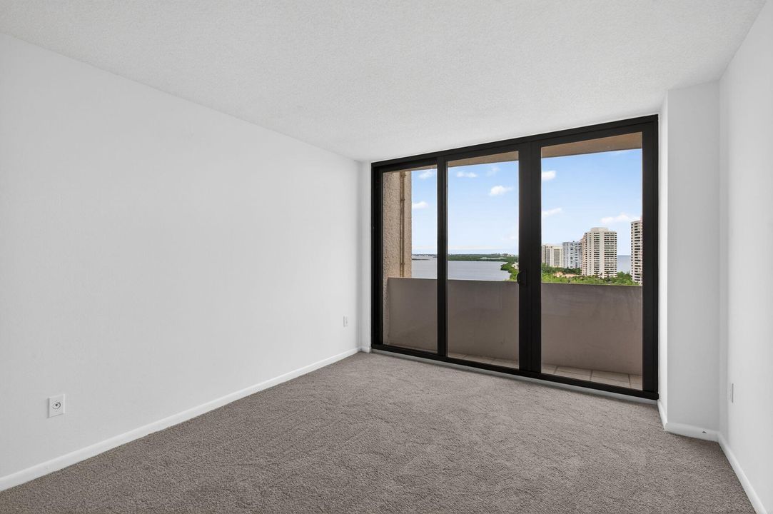 На продажу: $579,000 (2 спален, 2 ванн, 1210 Квадратных фут)