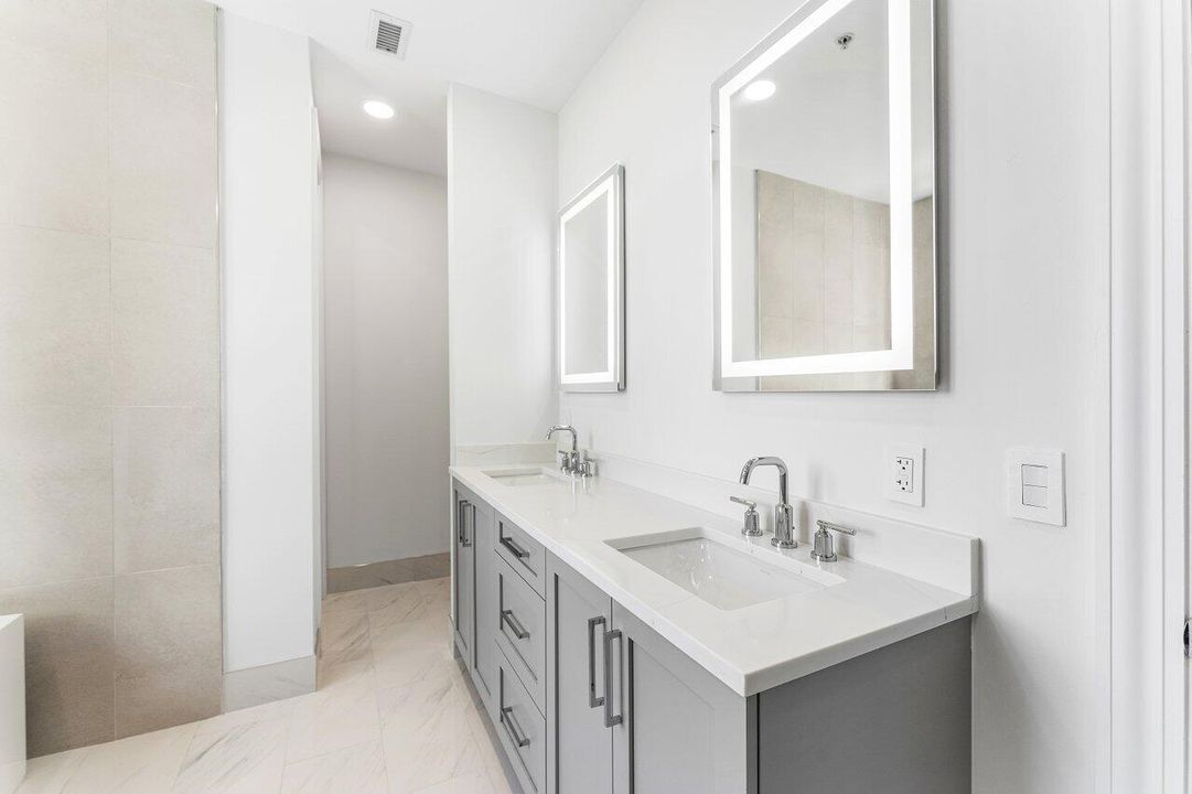 На продажу: $1,250,000 (2 спален, 2 ванн, 1823 Квадратных фут)