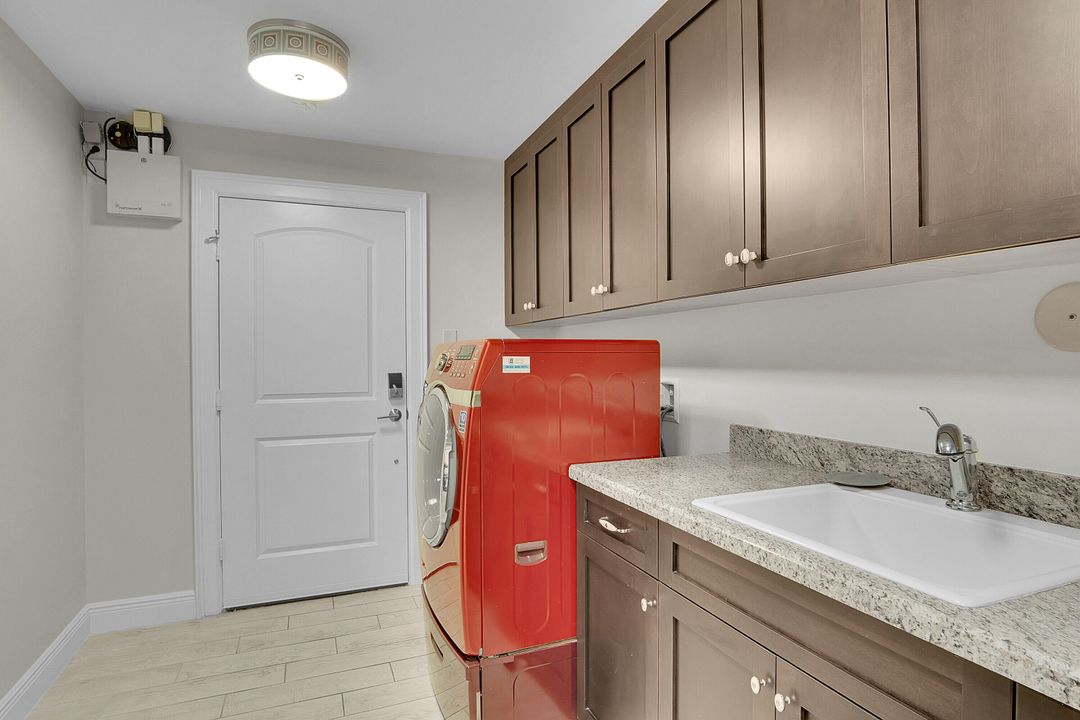 For Sale: $2,499,900 (4 beds, 3 baths, 3388 Square Feet)