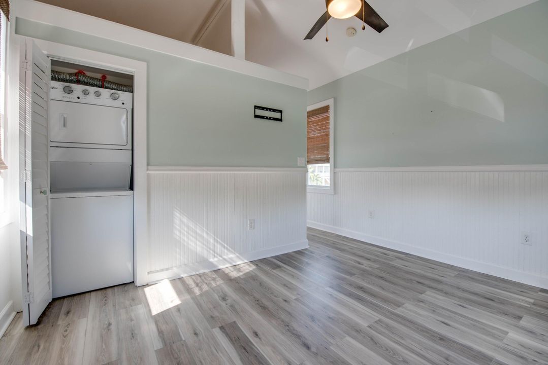 For Sale: $625,000 (1 beds, 1 baths, 525 Square Feet)