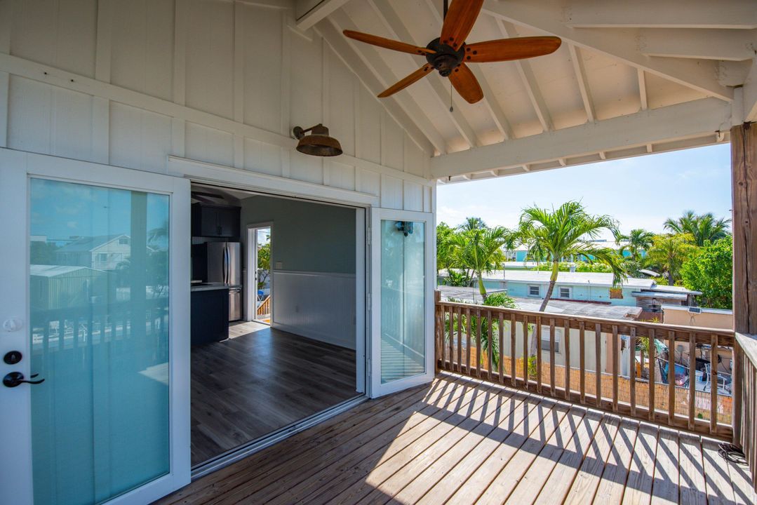 For Sale: $625,000 (1 beds, 1 baths, 525 Square Feet)