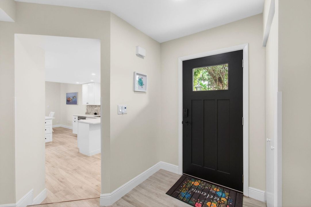 For Sale: $559,900 (3 beds, 2 baths, 1823 Square Feet)