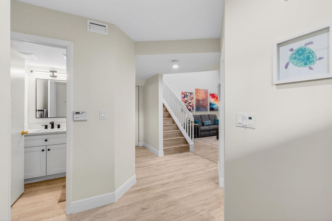 For Sale: $559,900 (3 beds, 2 baths, 1823 Square Feet)