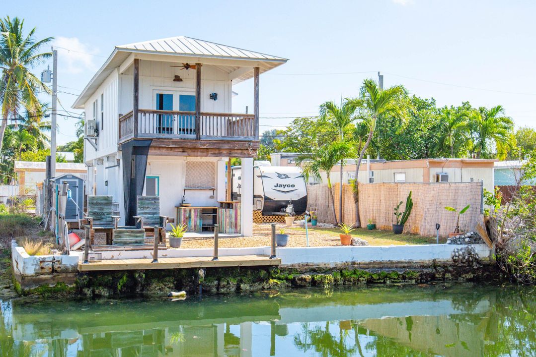 For Sale: $625,000 (1 beds, 1 baths, 525 Square Feet)