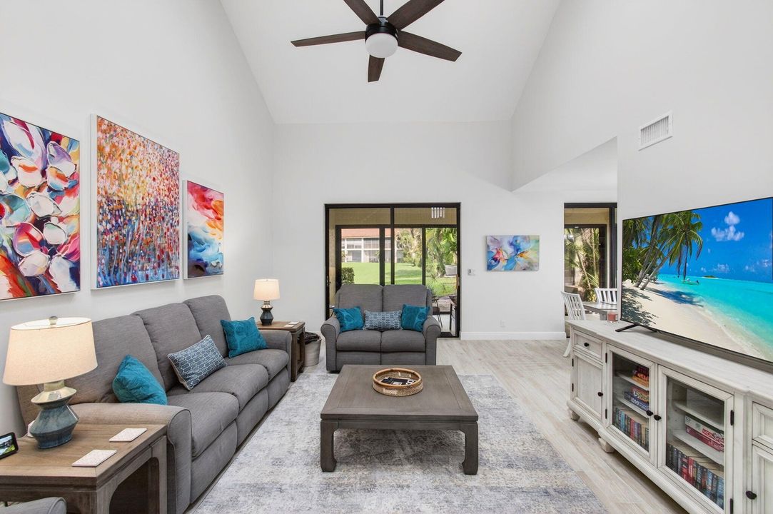 For Sale: $559,900 (3 beds, 2 baths, 1823 Square Feet)