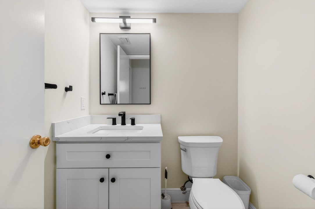 For Sale: $559,900 (3 beds, 2 baths, 1823 Square Feet)