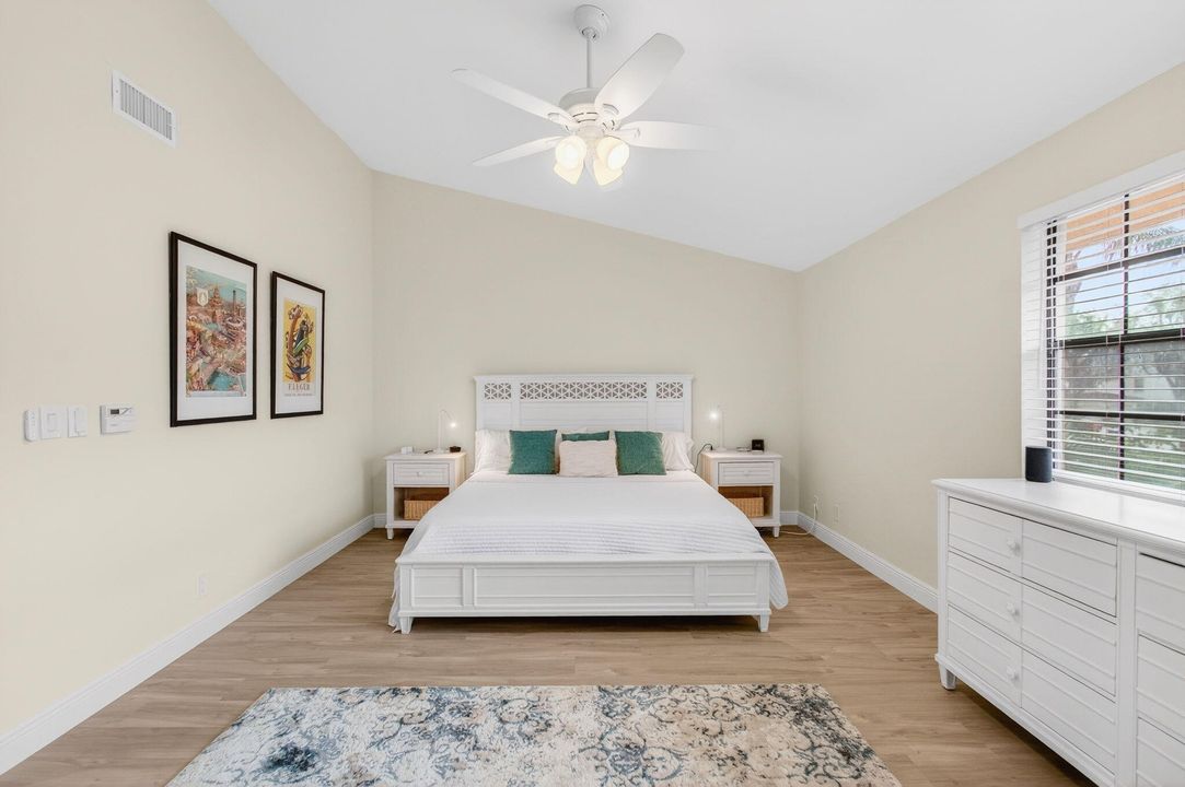 For Sale: $559,900 (3 beds, 2 baths, 1823 Square Feet)