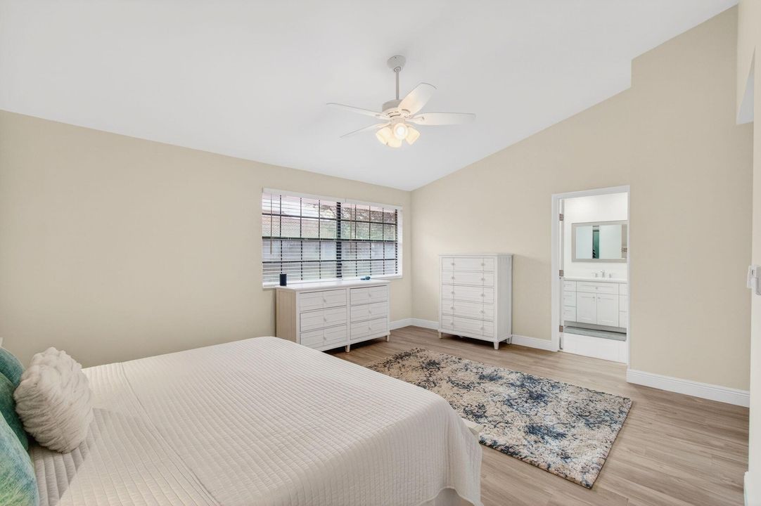 For Sale: $559,900 (3 beds, 2 baths, 1823 Square Feet)