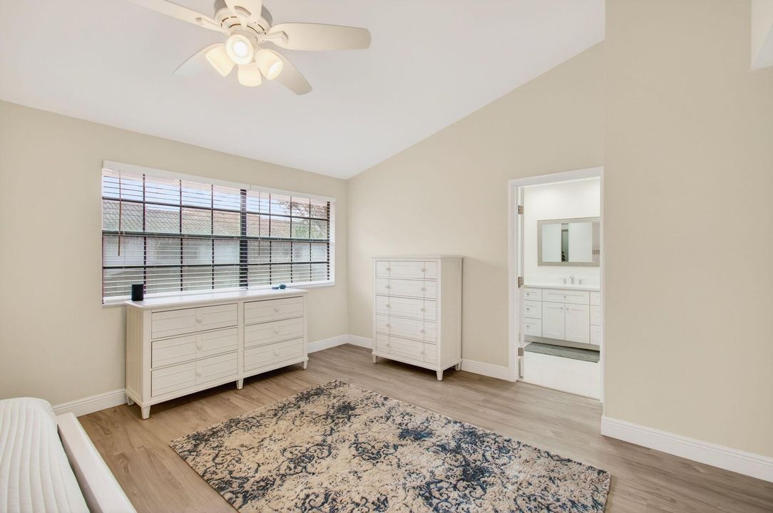 For Sale: $559,900 (3 beds, 2 baths, 1823 Square Feet)