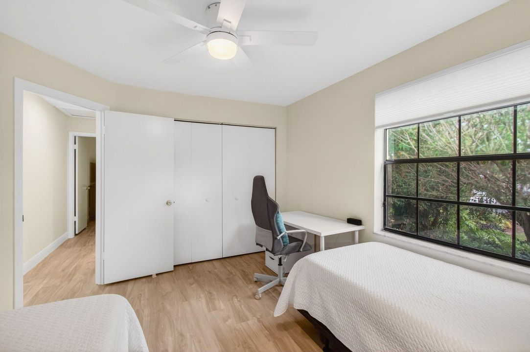 For Sale: $559,900 (3 beds, 2 baths, 1823 Square Feet)