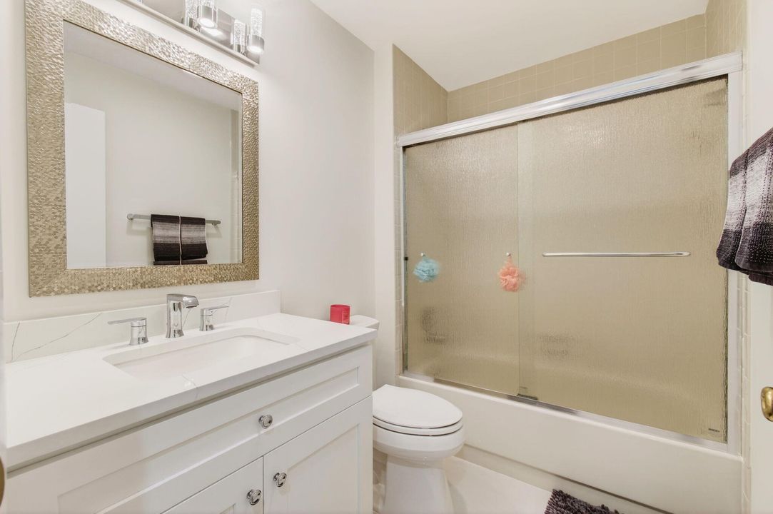 For Sale: $559,900 (3 beds, 2 baths, 1823 Square Feet)