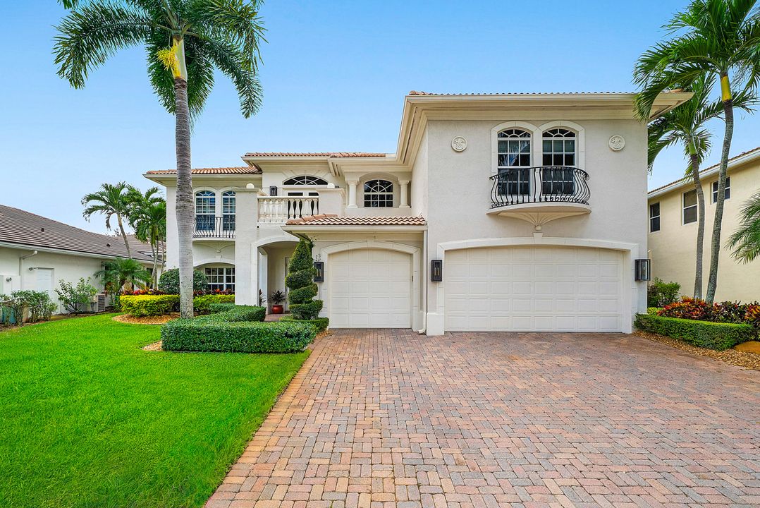 For Sale: $3,495,000 (5 beds, 5 baths, 4497 Square Feet)