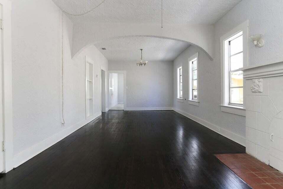 В аренду: $2,800 (4 спален, 3 ванн, 1416 Квадратных фут)