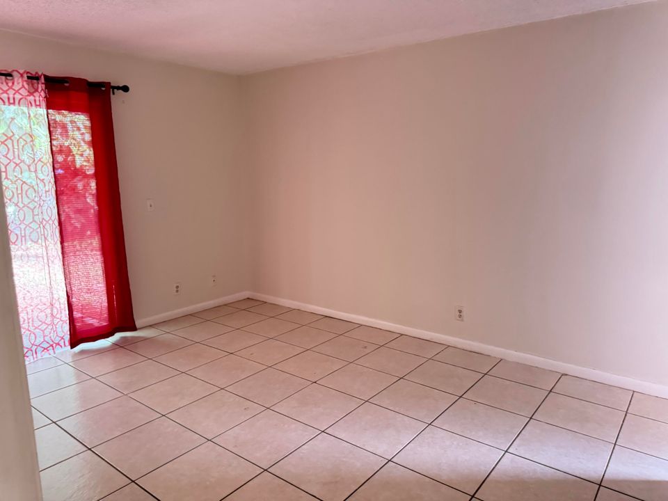 出租: $2,495 (3 贝兹, 2 浴室, 1186 平方英尺)