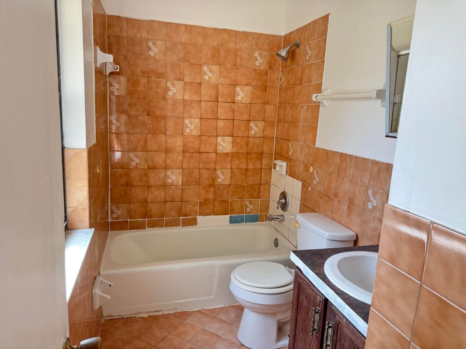 出租: $2,495 (3 贝兹, 2 浴室, 1186 平方英尺)