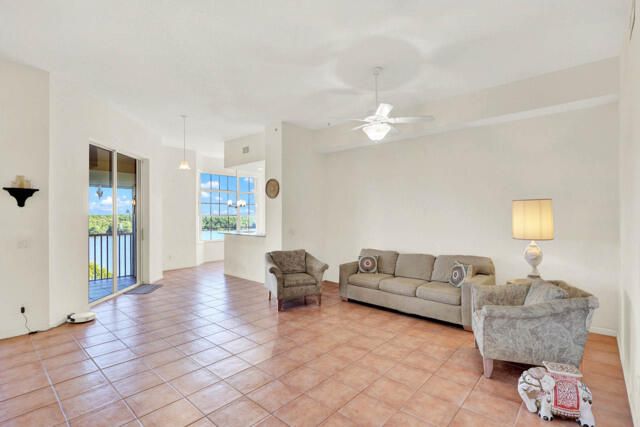 For Sale: $995,000 (3 beds, 3 baths, 2106 Square Feet)