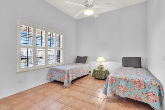 For Sale: $995,000 (3 beds, 3 baths, 2106 Square Feet)