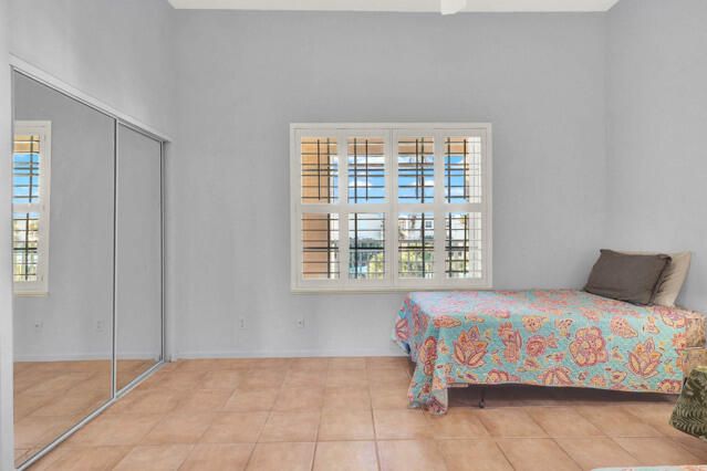 For Sale: $995,000 (3 beds, 3 baths, 2106 Square Feet)