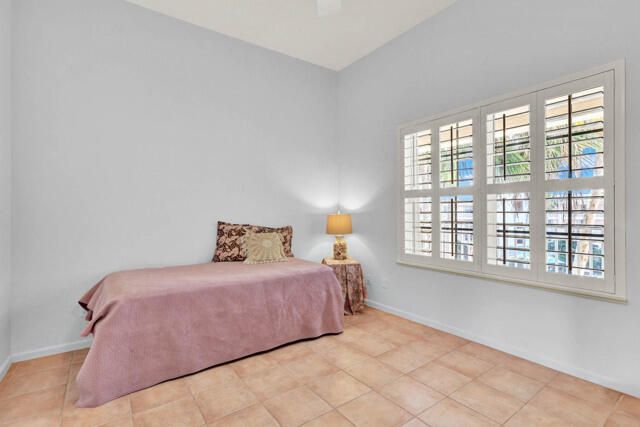 For Sale: $995,000 (3 beds, 3 baths, 2106 Square Feet)