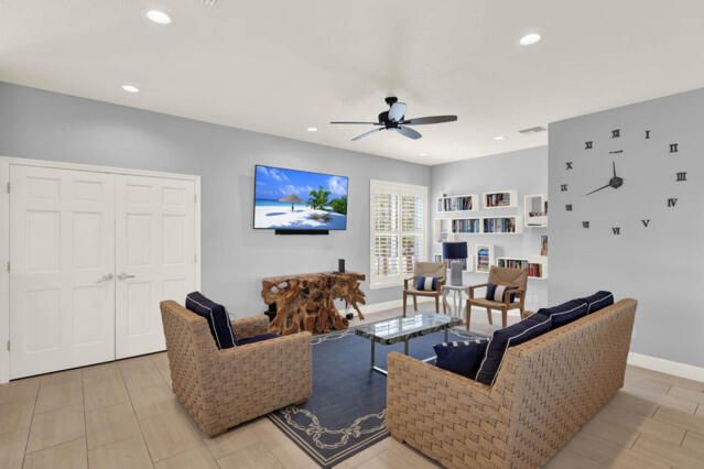 For Sale: $995,000 (3 beds, 3 baths, 2106 Square Feet)