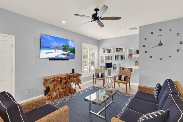 For Sale: $995,000 (3 beds, 3 baths, 2106 Square Feet)